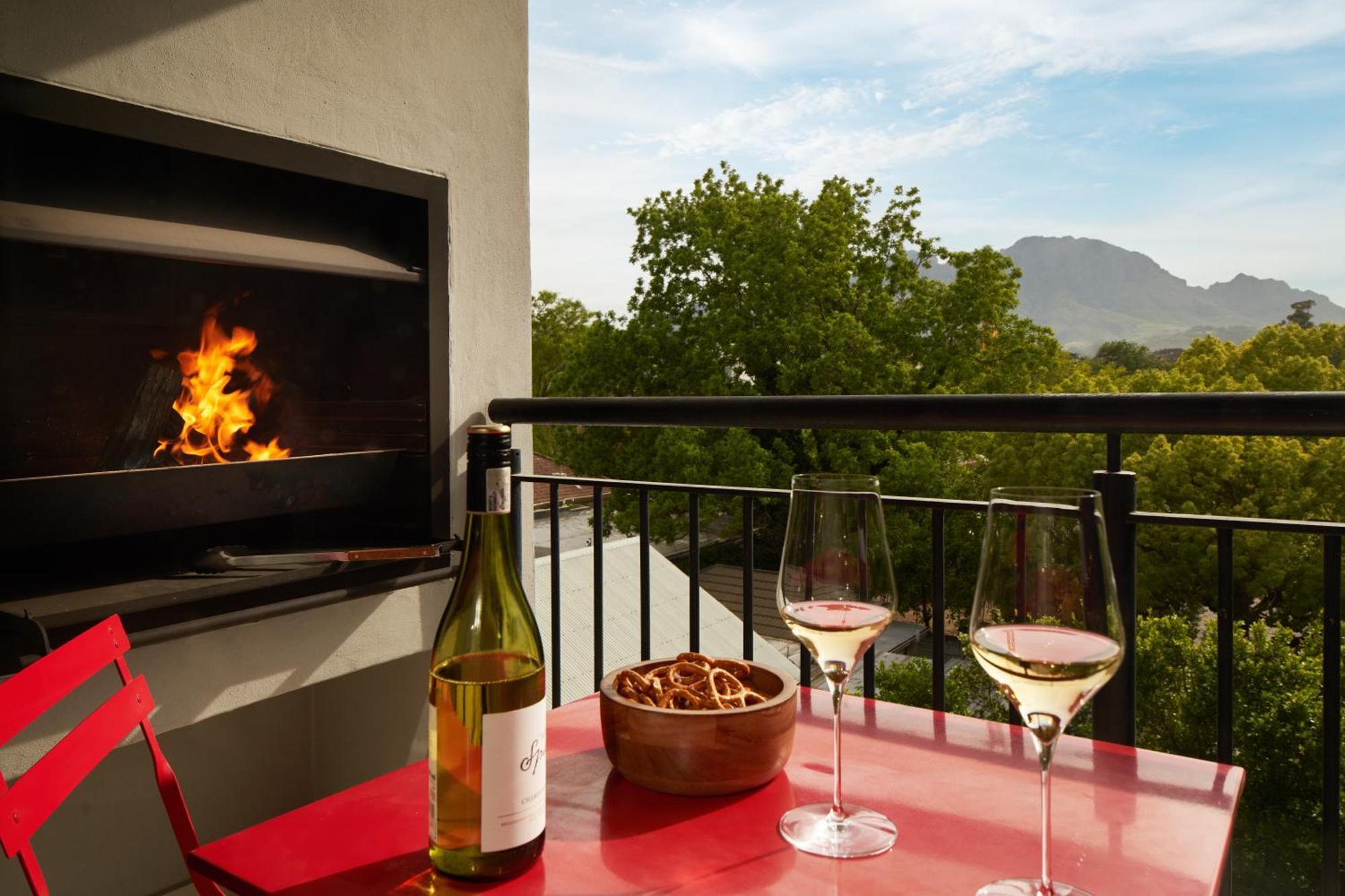 The Den Apartments By Raw Africa Collection Stellenbosch Eksteriør billede